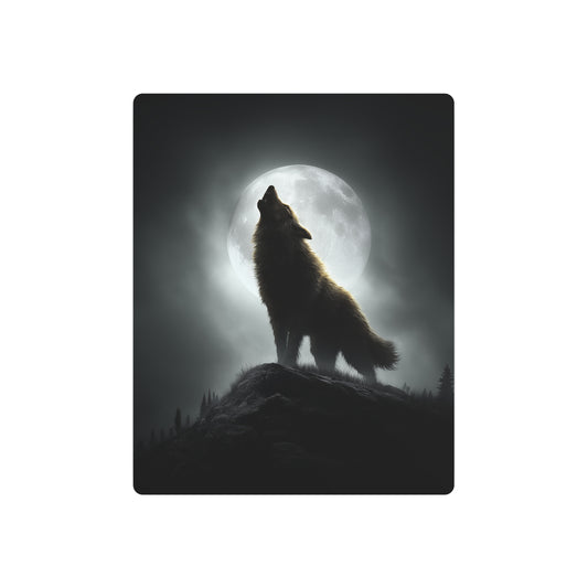 Hyperrealistic Metal Wall Art: Detailed Werewolf Silhouette Howling at Moon - Metal Wall Art Print